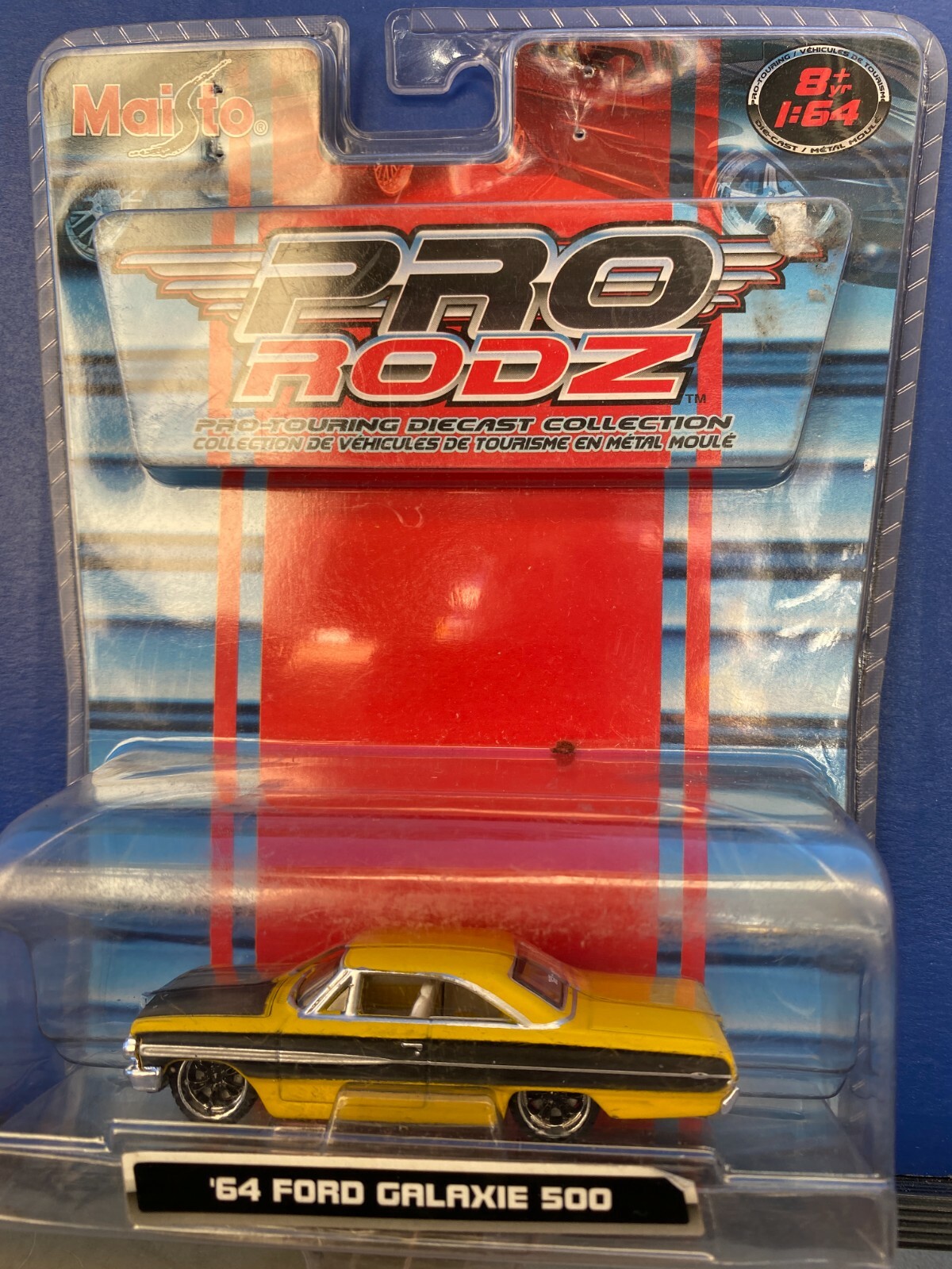 1/64 MAISTO PRO RODZ TOURING 1964 FORD GALAXIE 500 YELLOW