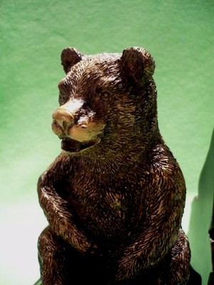 Set of (2) highly detailed SEATED BEARS bookends. Beautiful bronze coloring. Exc