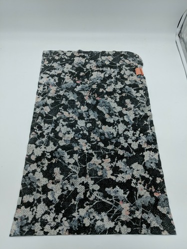 Lululemon The Towel *Printed UMMU/BLK Rare Color Yoga Spin Cycling 26” X 15