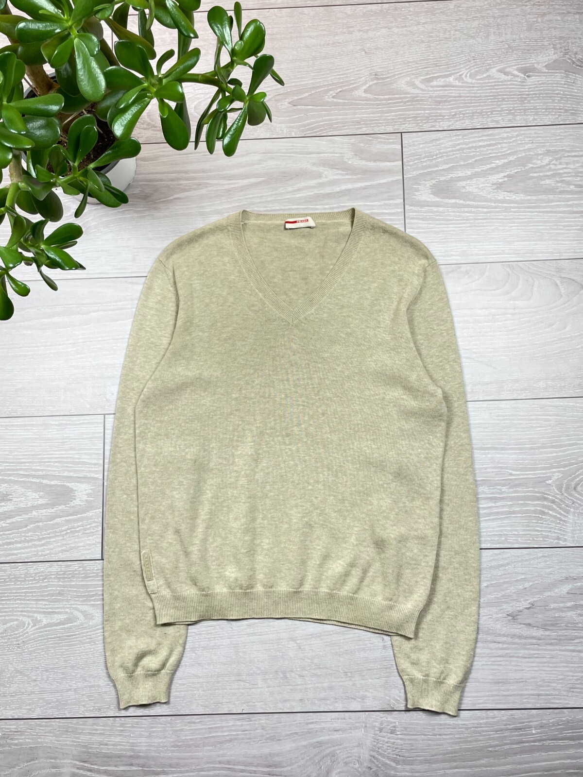 トップス prada archive vneck Knit トップス prada archive vneck Knit prada archive v neck knit