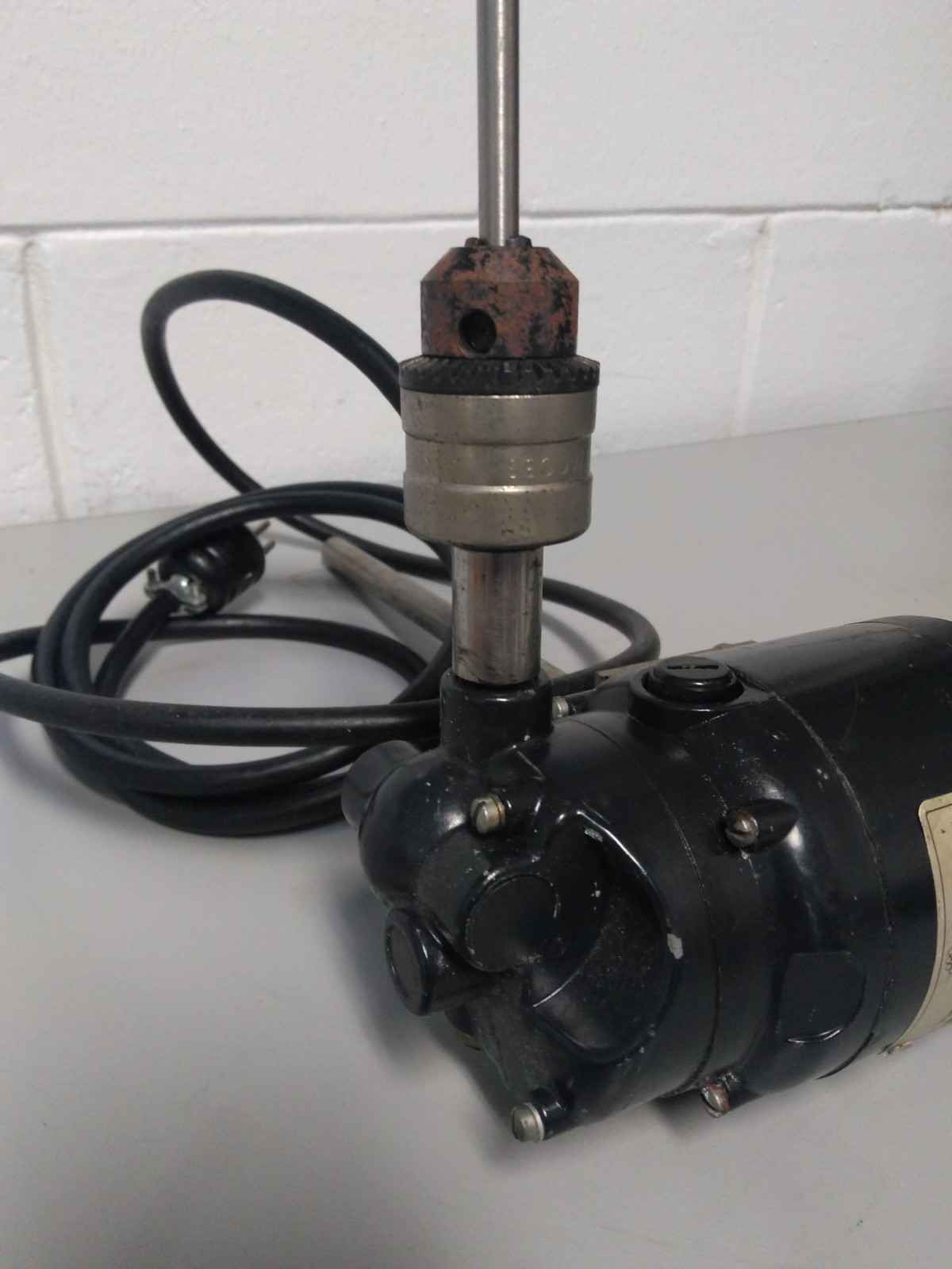 FISHER SCIENTIFIC DYNA-MIX Laboratory Stirrer mixer w/ drill-style head.