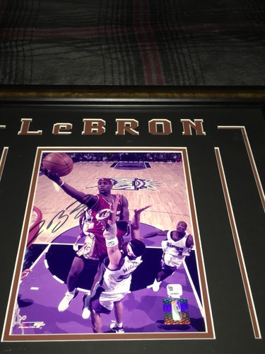 lebron james 8x10 autographed photo