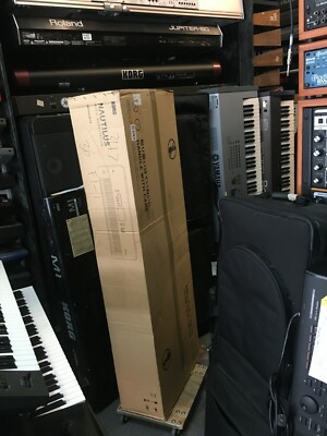 Korg NAUTILUS Music Workstation Keyboard 73 key in box  ARMENS 