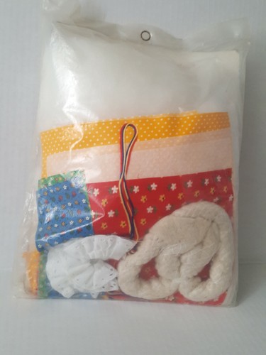 Yours Truly Applique Kit #1311 Bright Quiet Please Shhhh 8 1/4