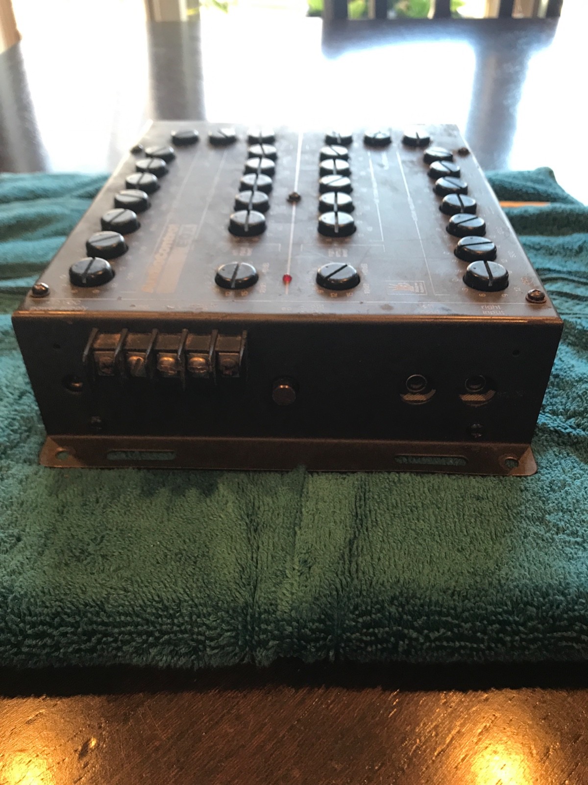 audiocontrol equilizer EQX