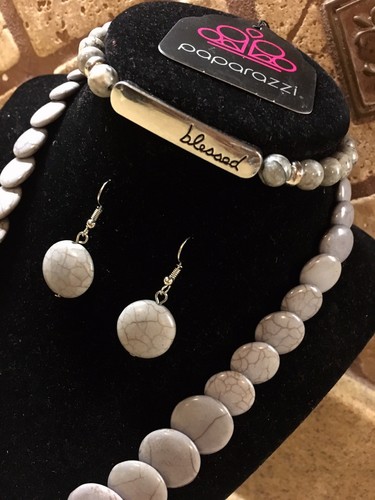 NWT Paparazzi “Sienna Mountains” 3pc Silver Set w/Blessed Bracelet Only $10