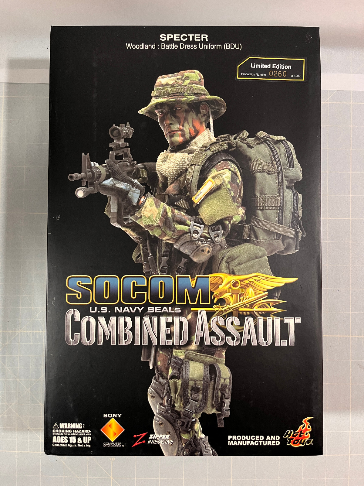 1/6 Hot Toys SOCOM Combined Assault SPECTER Limited Edition 1/6 Hot Toys SOCOM Combined Assault SPECTER Limited Edition