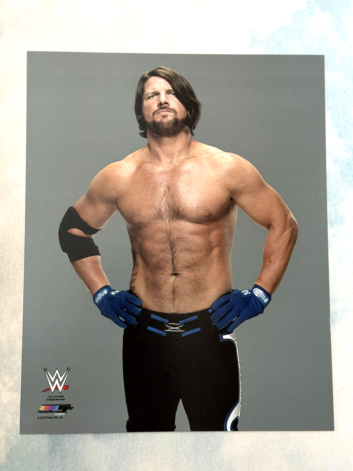 WWE　(元新日本プロレス) AJスタイルズ 直筆サイン入りフォトフレーム s-l1200.jpg