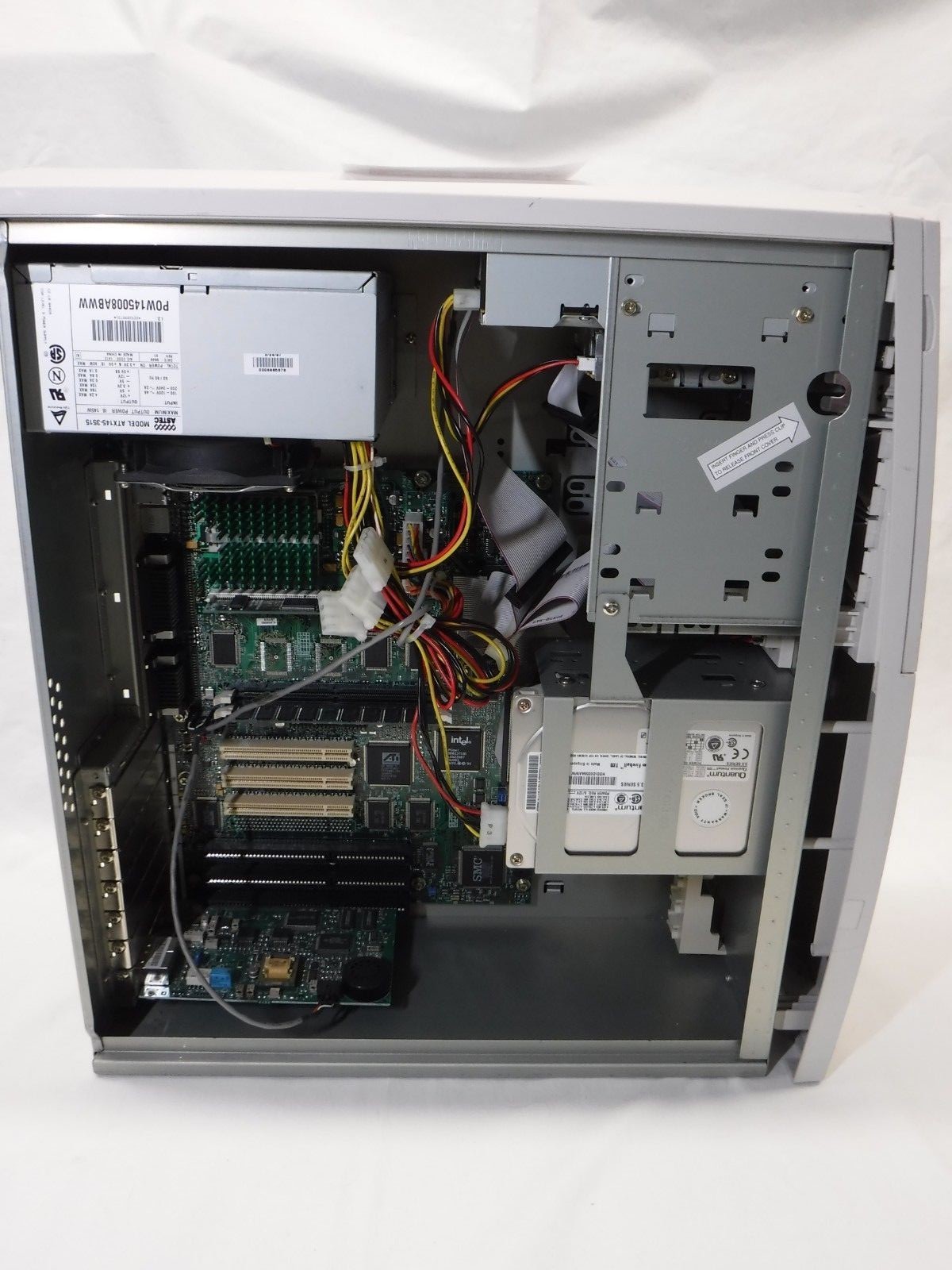 Vintage Gateway Pentium P5-166 166MHz Desktop Computer LPMini-Tower Windows 95