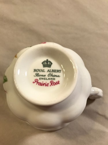 Royal Albert England Bone China Prairie Rose Pink Flora Tea Cup & Saucer Set VTG