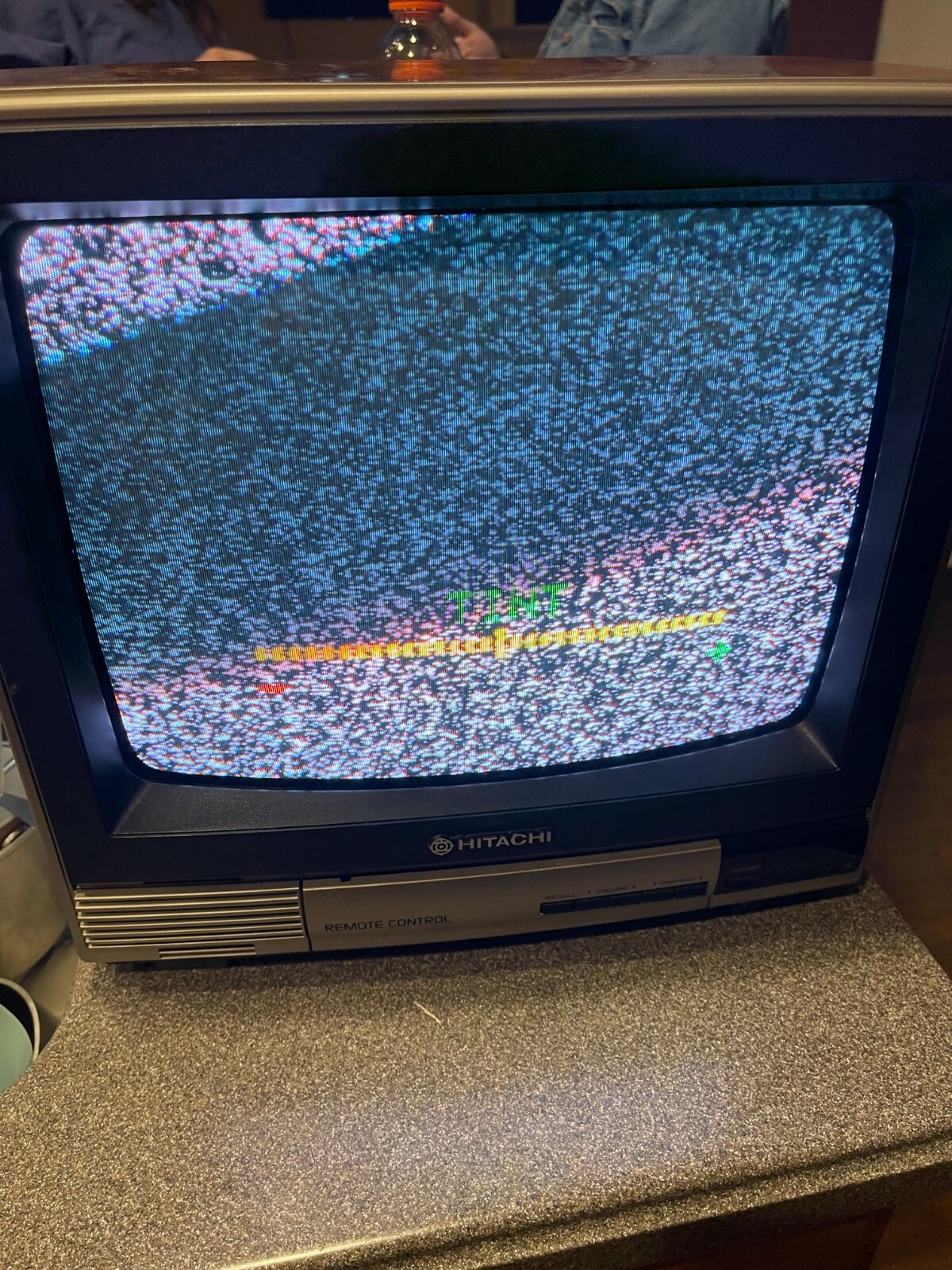 14 inch Hitachi Vintage Wood grain TV For video game Gamers 14 inch Hitachi Vintage Wood grain TV For video game Gamers