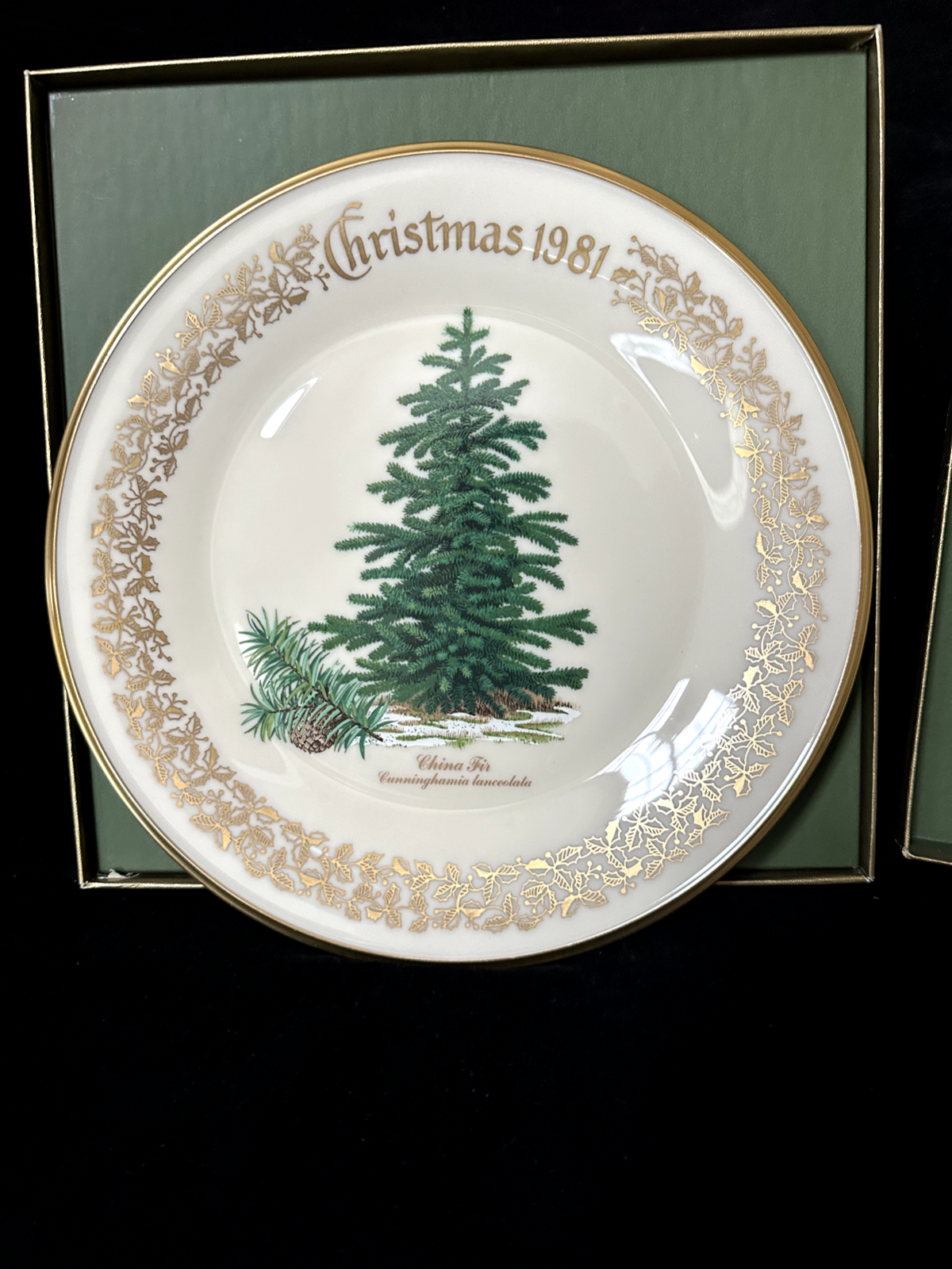 Lenox Christmas Tree 1981 CHINA FIR GOLD RIM PLATE Commemora