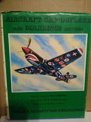 洋書 Camouflage and Markings Luftwaffe Camouflage and Markings 1933-1945 Photo Archive 1