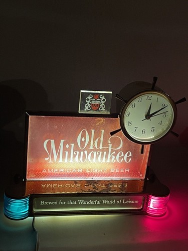 Old Milwaukee Light ビール看板 Vtg 1968 Old Milwaukee On Tap Lighted Advertising Beer Sign