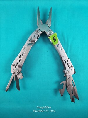 Gerber Suspension NXT #5G one tool broken rest look brand new? Parts?