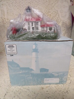1997 HARBOUR LIGHTS LIGHTHOUSE GRAND TRAVERSE MICHIGAN #191 W/COA PACKING & BOX