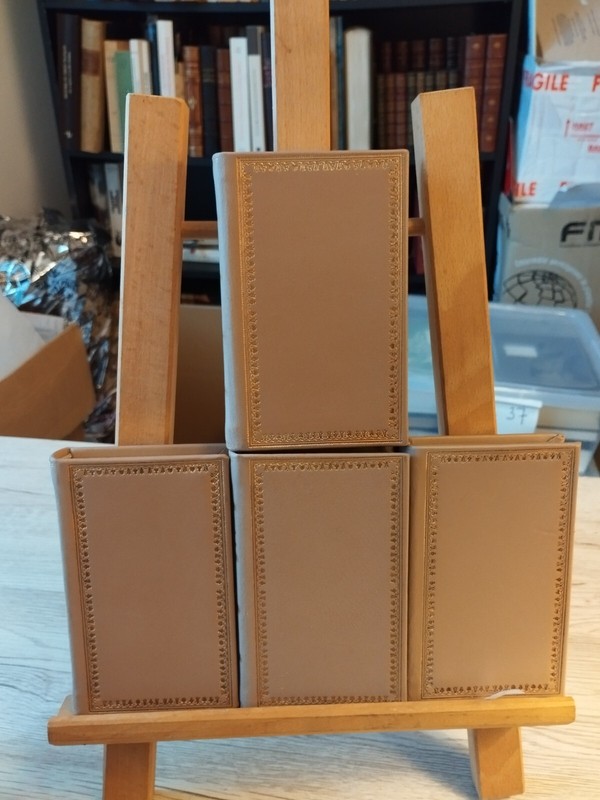 Les Contes. Andersen/De Segur/Perrault/Aulnoy. 4 Volumes. Tir Limi.Ed Tchou 1966