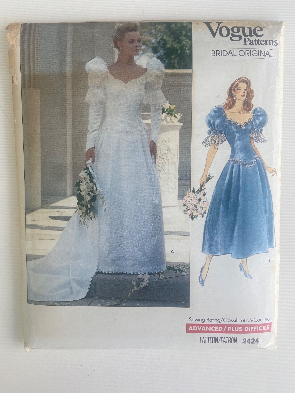洋書　VOGUE WEDDINGS BRIDES DRESS Wedding Dresses: Vogue's Ultimate Guide for Brides to Be | Vogue