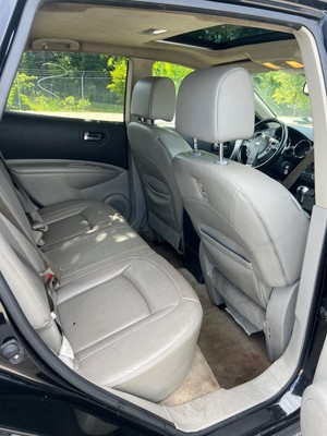 image 4 of interior