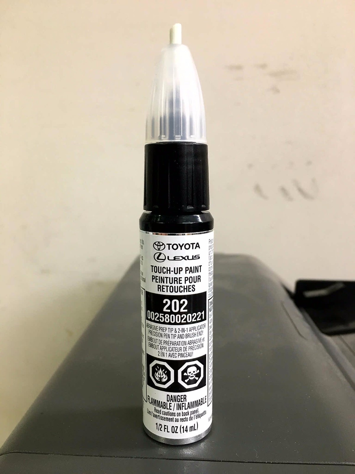 98 07 Oem New Toyota Landcruiser Black Onyx Factory Touch Up Paint 1998 1999 00 Nyc Auto Parts 347 276 34