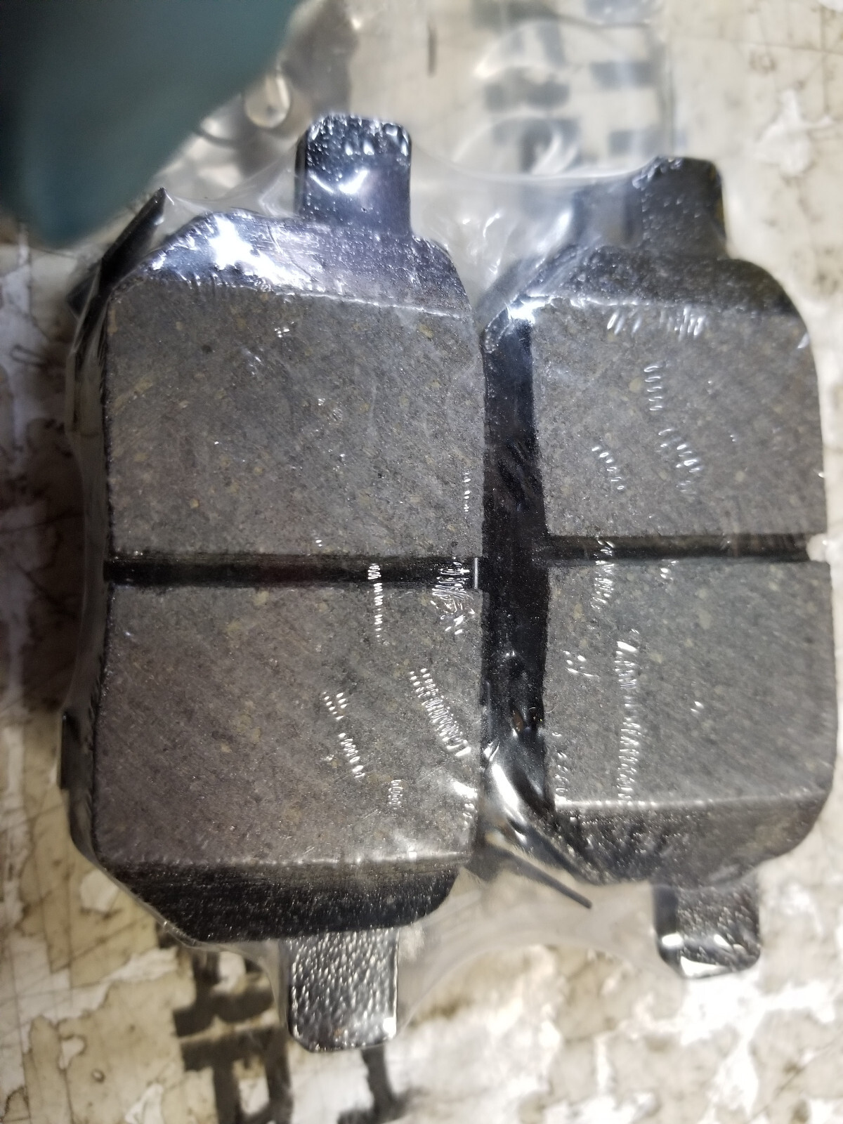 1AM401423A MOPAR DISC BRAKE PAD KIT - Picture 4 of 5