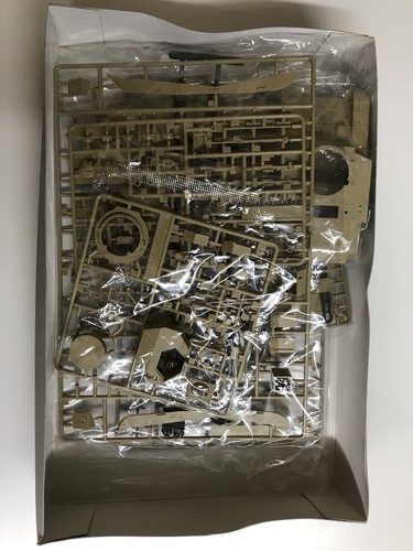 New- Open Box- 1/35 BRITISH M3 STUART' 'HONEY' #13270 ACADEMY MODEL KITS