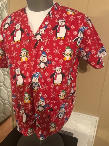 Peppermint Scrub Top EUC Ready To Wear Size Large Penguins With Pockets