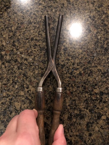Vintage Antique wood handle curling iron.