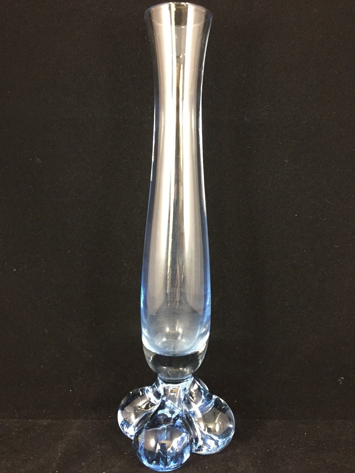 Details about Vintage Light Blue Glass Bud Vase Elephant Foot Base $ 57 JPG