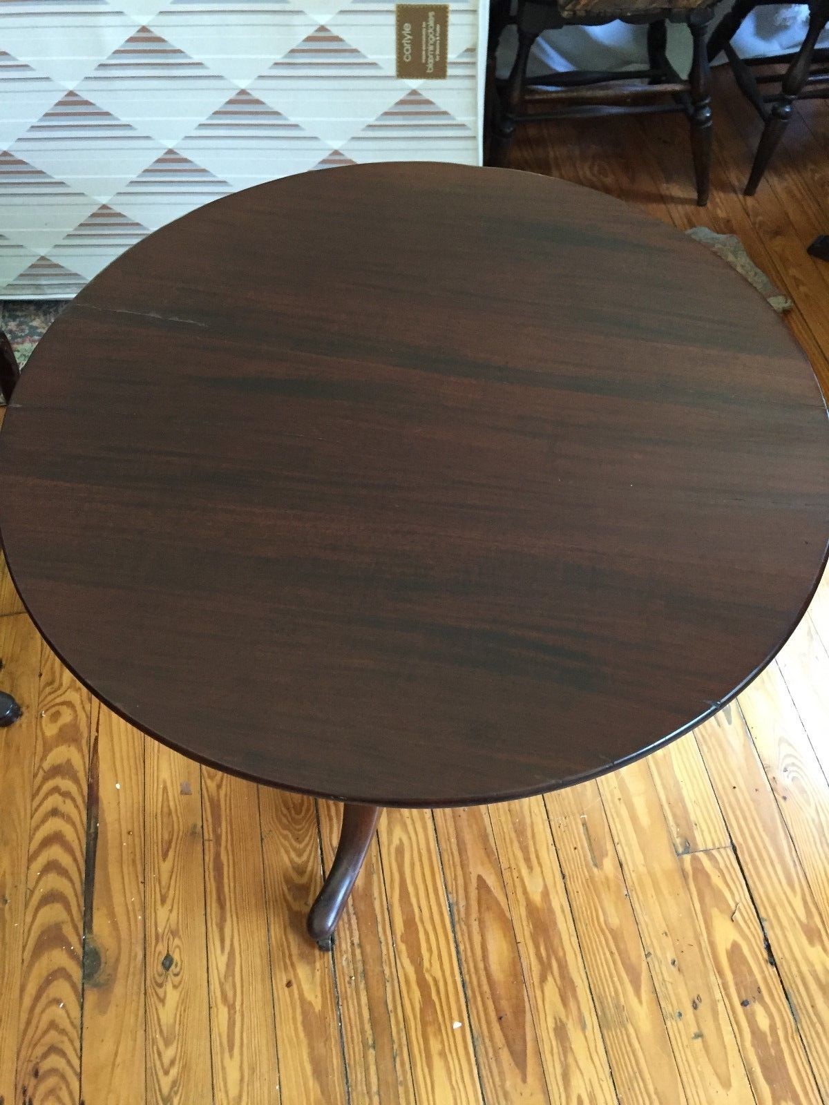 Antique Sheraton Federal Round Tilt Top Walnut Tea Table 30.5