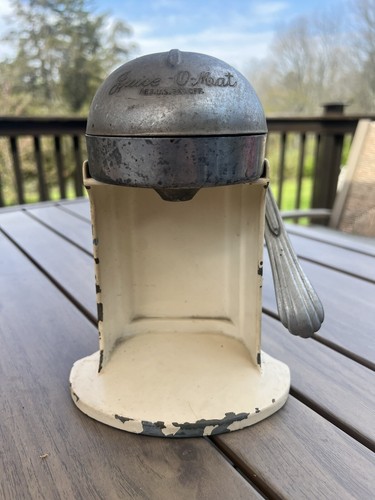 Rival Juice O Mat Aluminum Hand Operated Juicer White Ivory Vintage Patented USA