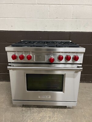 Wolf DF366 - 36'' PRO Dual Fuel Range 6 Burners Stainless Red Knobs