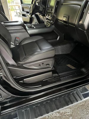 image 5 of interior
