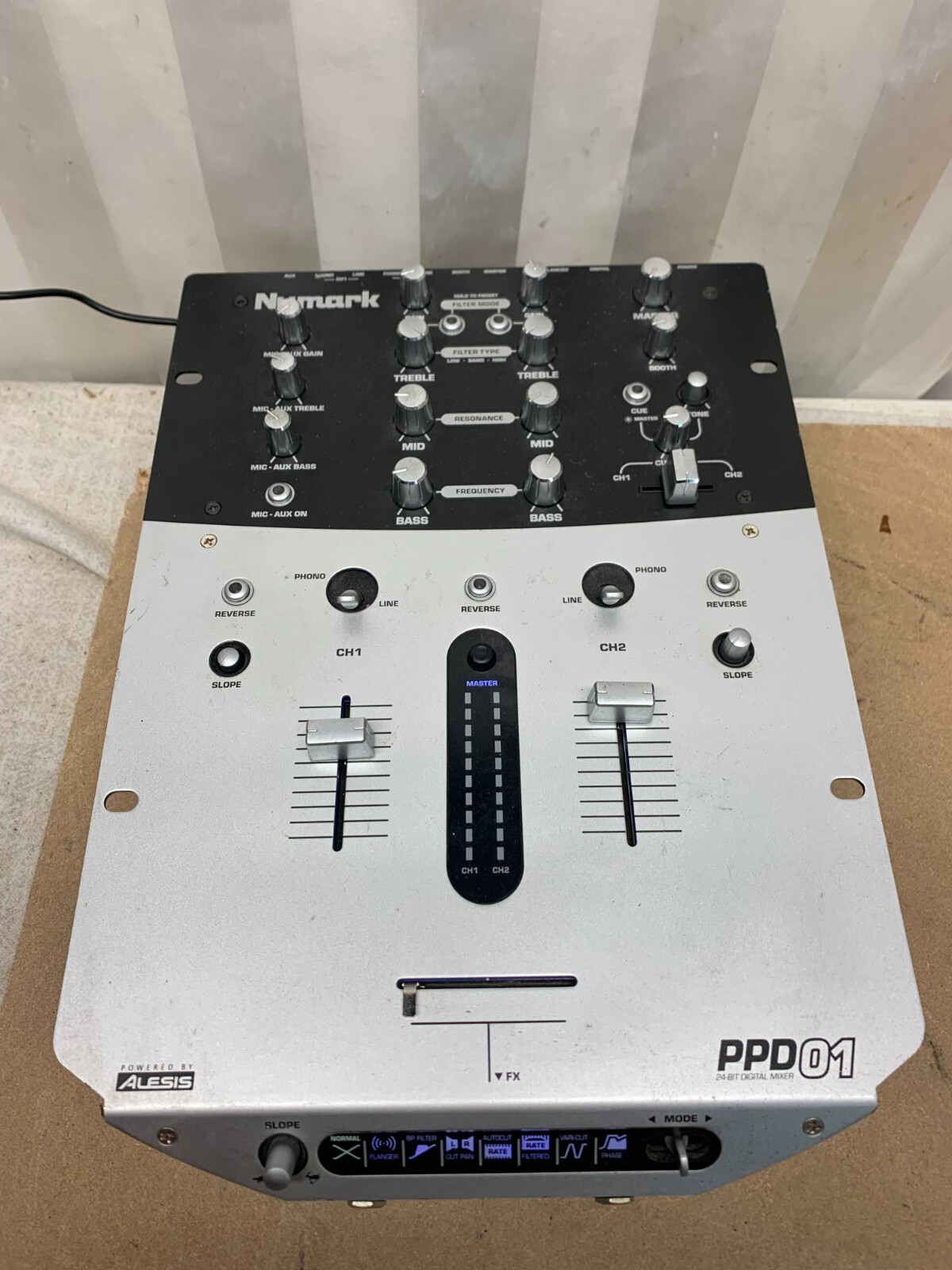 Numark X6 24-BIT DIGITAL MIXER デジタルミキサー Numark X6 Tabletop DJ Mixer with FX | zZounds