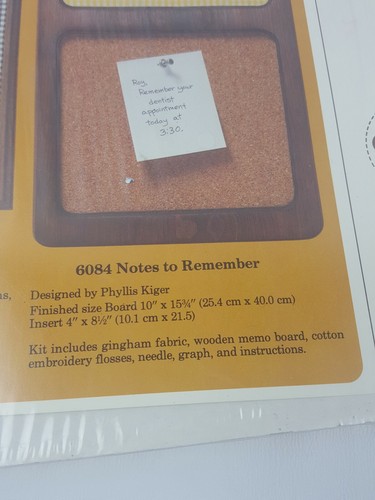 NEW Vintage Creative Circle Kit # 6084 Wood Note Memo Cork Board Embroidery 1984