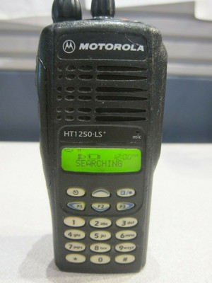 Motorola HT1250 LS+ UHF 450-512MHz Two Way Radio AAH25SDH9DP6AN with Keypad . Buy it now for 71.99