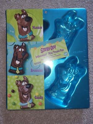 Wilton Scooby-Doo Mini Treats Pan Baking And Food Mold Cake Jell-O Snacks Tray