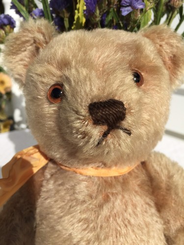 ANTIQ. POST WWll (late 1940's) 11 1/2