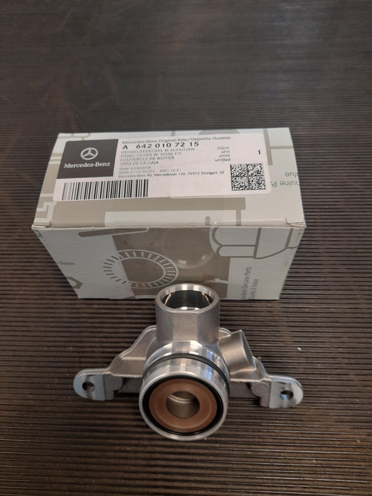 A6420107215 Original Mercedes Entlüftungsdeckel Flansch KGE 3.0 V6 
