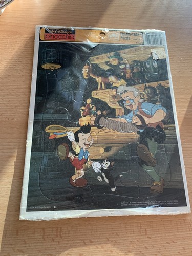 Vintage Golden Frame Tray Puzzle Walt Disney's Pinocchio
