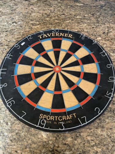 SPORTCRAFT TAVERNER 18" Bristle Dart Board Made In England VINTAGE w/ Bracket A+