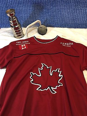 CANADA TRUE NORTH STRONG AND FREE Jersey Maple leafs Small S c15
