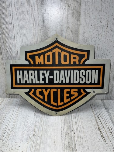 Harley-Davidson BAR & SHIELD ミラー Harley-Davidson® Winged Bar & Shield Pub Mirror, 22.5 x 17.5