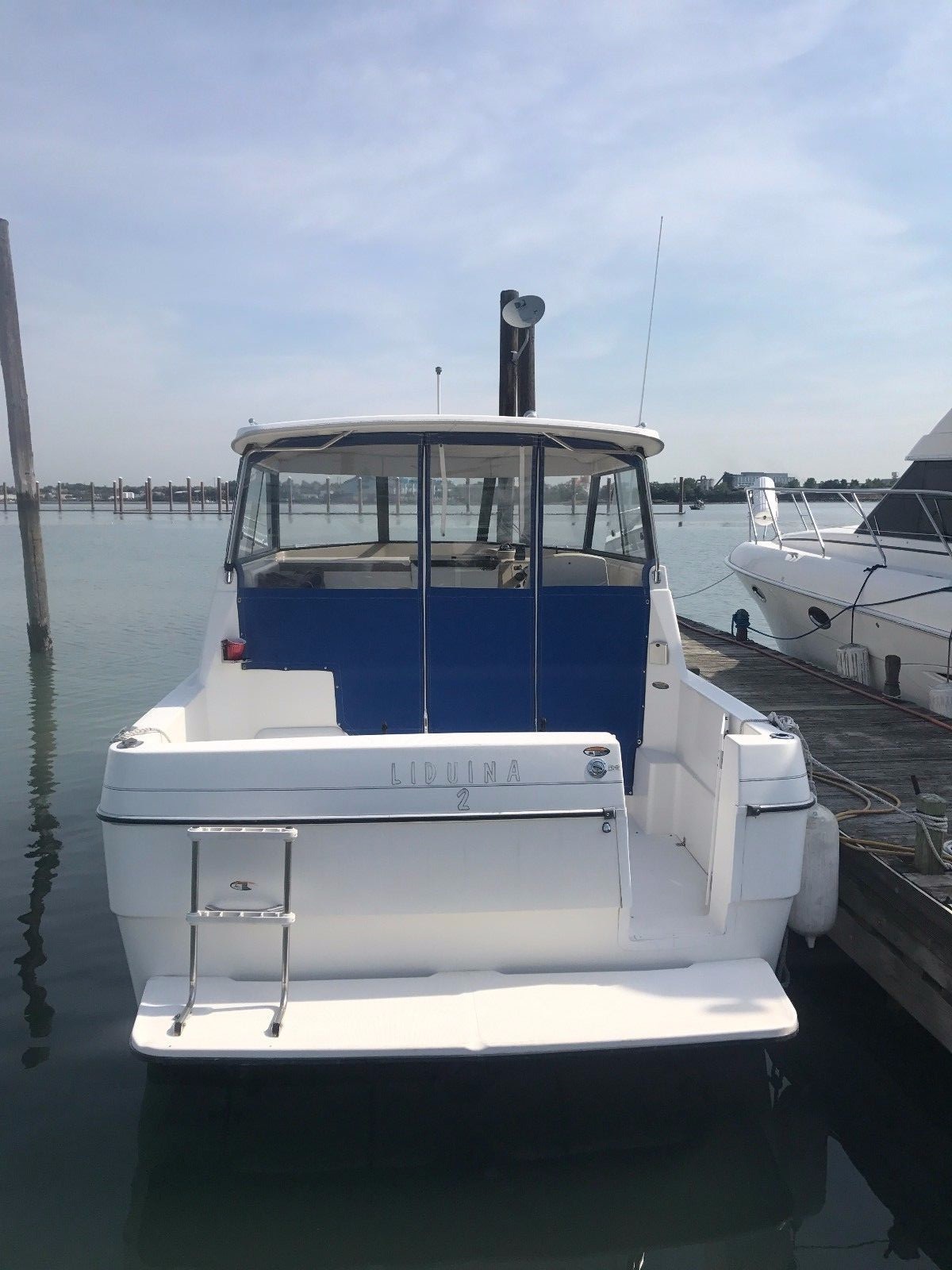 Bayliner Ciera 28 Foot NEW Bravo 3 NEW Raritan Toilet