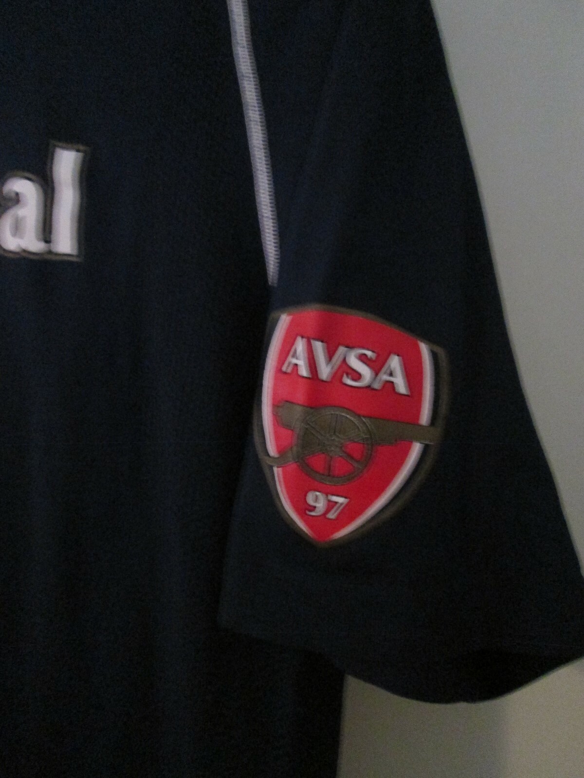 NIKE ARSENAL SHIRT - MENS SIZE SMALL- GUNNERS - USED