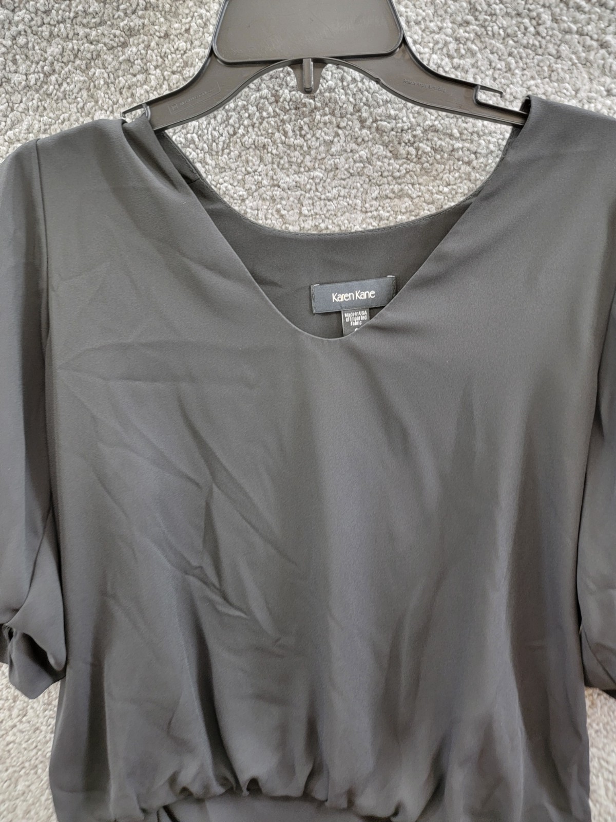 Karen Kane Puffed Sleeve Blouse Hem Top Women's S Black V-neck Pullover Style - Picture 3 of 14
