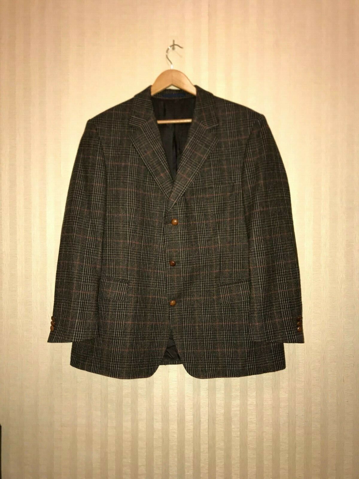Burberry London Mens K-Knopf Tweed Wool Brown Blazer Jacket Burberry London Mens K-Knopf Tweed Wool Brown Blazer Jacket