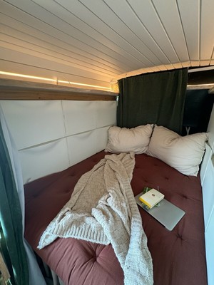 image 17 of interior