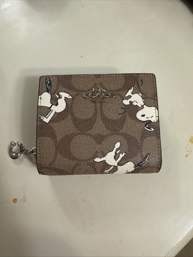 COACH x PEANUTS Snoopy Print Signature Small Snap Wallet