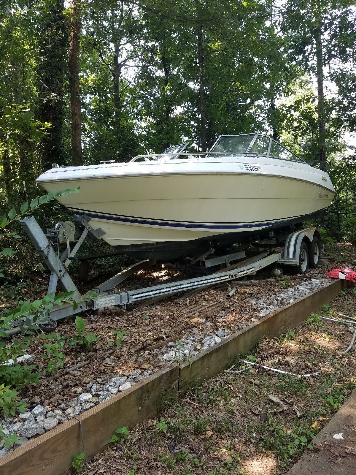 Four Winns 1992 Horizon 220 23 Foot boat with trailer *Does Not Start*